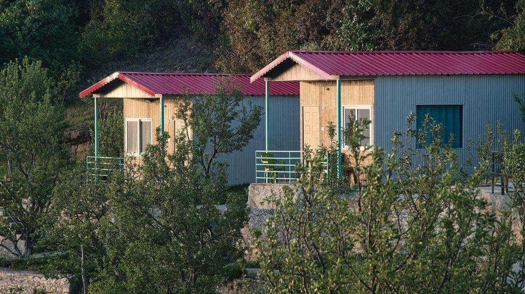 Namastay Himalayas, Kanatal Exterior photo