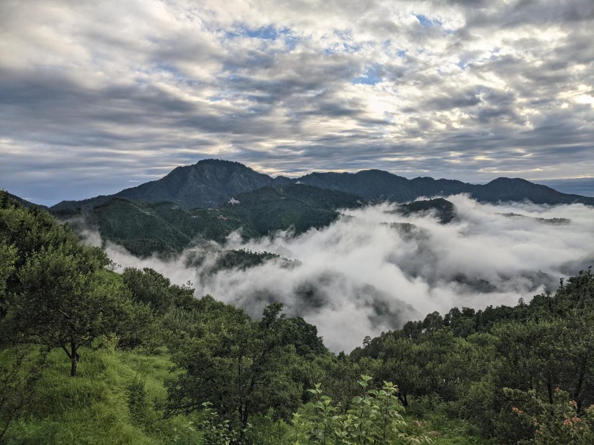 Namastay Himalayas, Kanatal Exterior photo